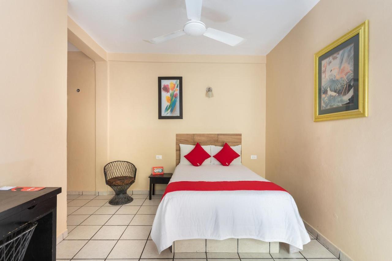 Hotel Costa Azul Четумал Екстериор снимка