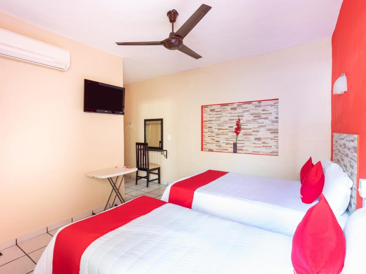 Hotel Costa Azul Четумал Екстериор снимка